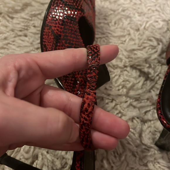 Vintage Colin Stuart Red Snakeskin Slingbacks - Picture 10 of 10